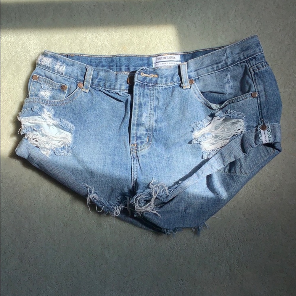 One Teaspoon Denim Bandit shorts Sz 30 in Husk